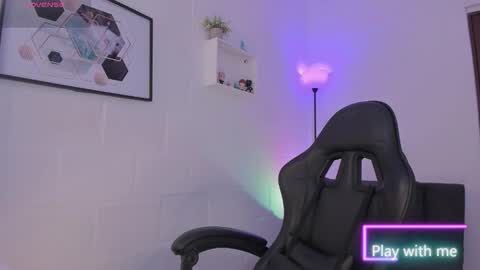 Snapshot of alysonn_conner chatting on 28, 11, 2025 Alyson online show from 28, 11, 2025