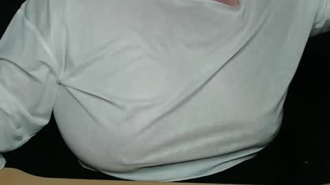 Snapshot of alyss_skye28 chatting on 21, 10, 2025 Alyss Skye online show from 21, 10, 2025