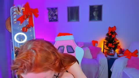 Snapshot of alyssa_smitt chatting on 15, 12, 2024 alyssa_smitt online show from 15, 12, 2024