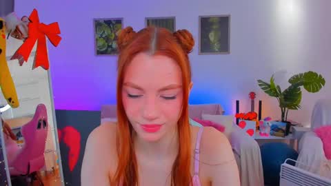 Snapshot of alyssa_smitt chatting on 20, 2, 2025 alyssa_smitt online show from 20, 2, 2025