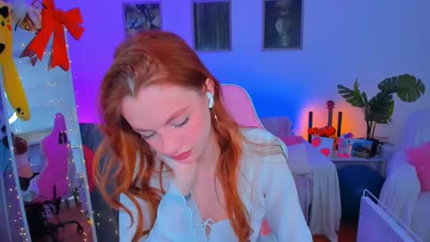 Snapshot of alyssa_smitt chatting on 23, 2, 2025 alyssa_smitt online show from 23, 2, 2025