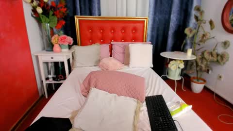 Snapshot of alyssaanne chatting on 25, 10, 2025 Alyssa online show from 25, 10, 2025