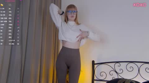 Snapshot of alyxkinski chatting on 18, 11, 2025 Alyx online show from 18, 11, 2025