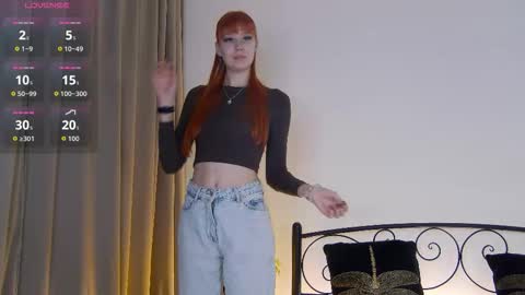 Snapshot of alyxkinski chatting on 28, 11, 2025 Alyx online show from 28, 11, 2025