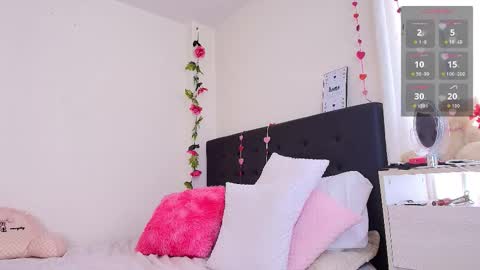 Isabella online show from 11, 9, 2025