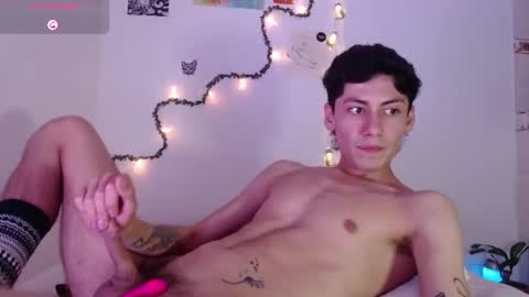 Snapshot of amad696 chatting on 15, 1, 2025 Amad Passer x guests Independent model online show from 15, 1, 2025