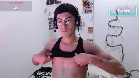 Snapshot of amad696 chatting on 13, 2, 2025 Amad Passer x guests Independent model online show from 13, 2, 2025