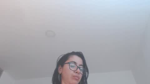 Snapshot of amadamar chatting on 13, 11, 2025 valentia online show from 13, 11, 2025