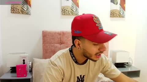 Snapshot of amadeo_wild chatting on 12, 3, 2026 Amadeo Wild online show from 12, 3, 2026