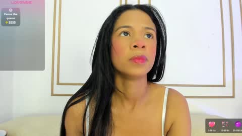 AMAIA online show from 10, 1, 2025