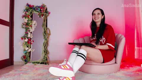 Snapshot of amaisinclair chatting on 31, 1, 2025 Amai Sinclair online show from 31, 1, 2025