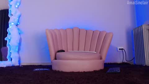 Snapshot of amaisinclair chatting on 27, 9, 2025 Amai Sinclair online show from 27, 9, 2025