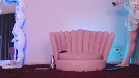 Snapshot of amaisinclair chatting on 18, 10, 2025 Amai Sinclair online show from 18, 10, 2025