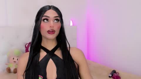 Snapshot of amal_baddel_ chatting on 28, 10, 2025 amal_baddel_ online show from 28, 10, 2025