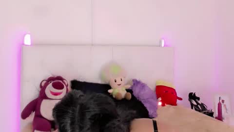 Snapshot of amal_baddel_ chatting on 14, 11, 2025 amal_baddel_ online show from 14, 11, 2025