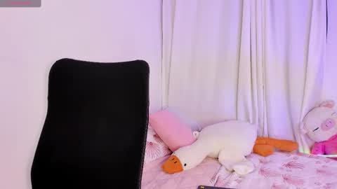 Amalia    real MIA  online show from 21, 2, 2025