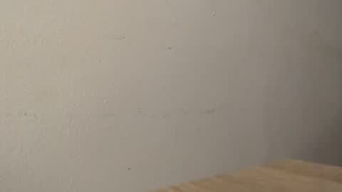 The queen of the biceps  online show from 8, 1, 2025