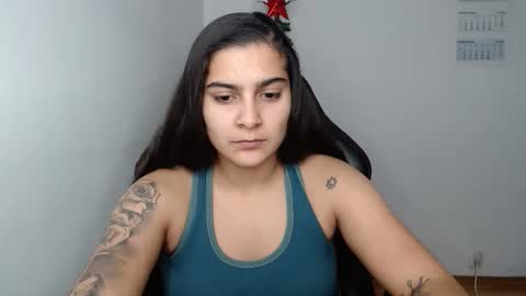 The queen of the biceps  online show from 15, 12, 2025