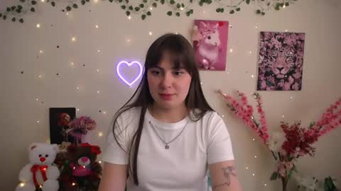 Snapshot of amanda_bright_ chatting on 12, 5, 2026 amanda_bright_ online show from 12, 5, 2026