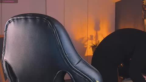 Snapshot of amanda_butlerr chatting on 1, 11, 2025 Hi im Amanda online show from 1, 11, 2025