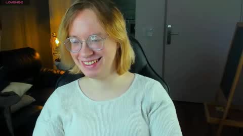 Snapshot of amanda_butlerr chatting on 30, 11, 2025 Hi im Amanda online show from 30, 11, 2025