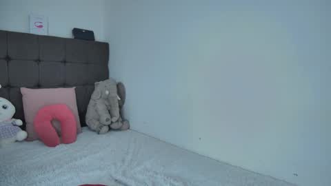 Snapshot of amandabrooks_18 chatting on 19, 2, 2025 Amanda online show from 19, 2, 2025