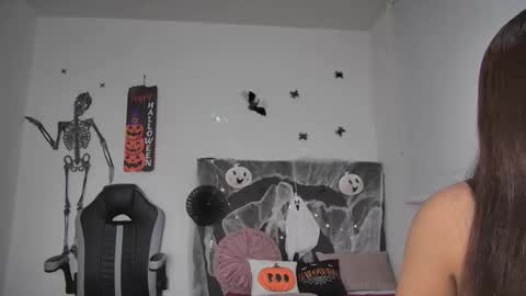 Snapshot of amandabrooks_18 chatting on 16, 10, 2025 Amanda online show from 16, 10, 2025
