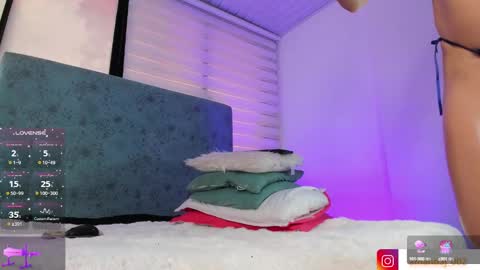 amandajoness  online show from 7, 2, 2025