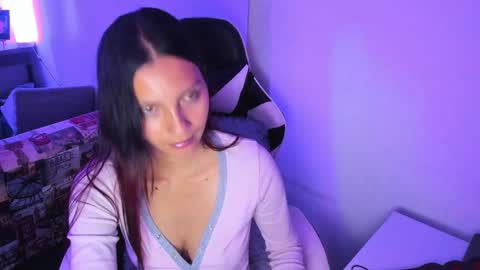 Snapshot of amara_22_ chatting on 9, 1, 2026 Liz online show from 9, 1, 2026