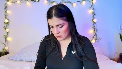 Amara Vega  online show from 9, 4, 2026