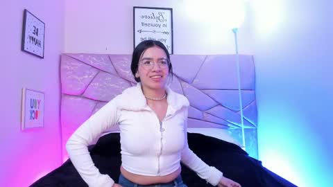 amara velle  online show from 11, 4, 2026