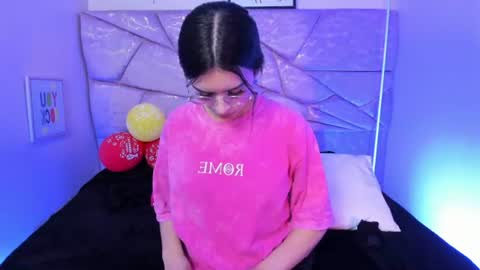 Snapshot of amara_velle chatting on 30, 6, 2026 amara velle online show from 30, 6, 2026