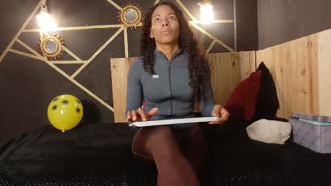 amara_vex online show from 12, 6, 2026