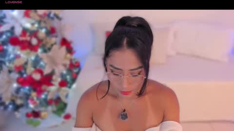 Amara online show from 4, 12, 2025