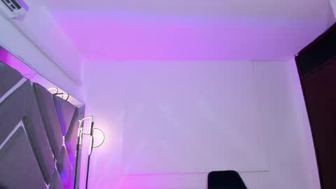 Snapshot of amaralewis chatting on 20, 5, 2026 AMARA online show from 20, 5, 2026