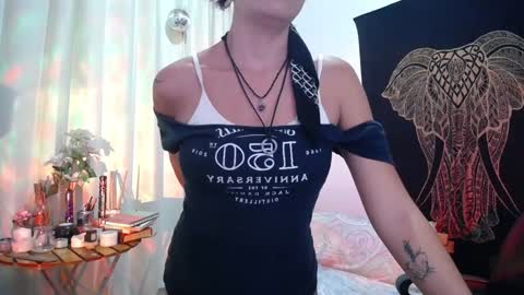 Snapshot of amatista_riveera chatting on 28, 1, 2025 Amatista Next stream 9 DEC 1 PM COLOMBIAN TIME miss u and love u online show from 28, 1, 2025