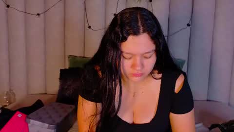 Snapshot of amatistasky__ chatting on 16, 6, 2026 AMATISTA online show from 16, 6, 2026