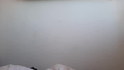 Snapshot of amatuercouple668922 chatting on 7, 4, 2026 Petruss s Csabesztoo online show from 7, 4, 2026