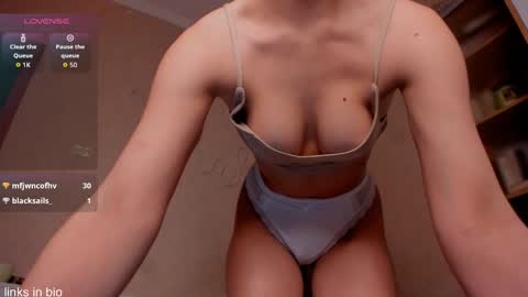 Snapshot of amazing_roxana chatting on 16, 1, 2026 Roxy online show from 16, 1, 2026