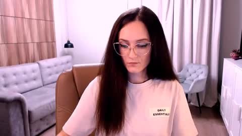 Snapshot of amazingeyes89 chatting on 24, 10, 2025 Izza online show from 24, 10, 2025