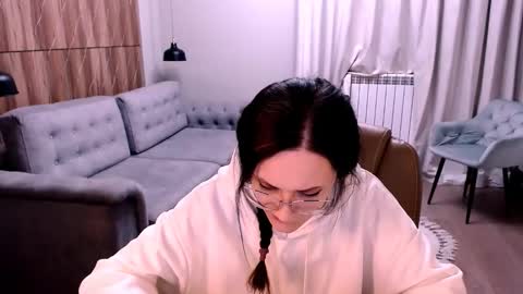 Snapshot of amazingeyes89 chatting on 6, 1, 2026 Izza online show from 6, 1, 2026