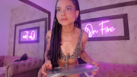 Snapshot of ambaar_moon_ chatting on 27, 10, 2025 Ambar online show from 27, 10, 2025