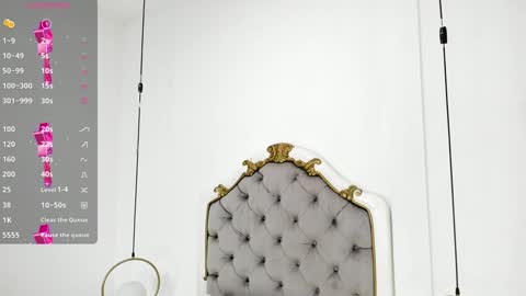 Snapshot of ambar_adamss chatting on 4, 1, 2025 Sara online show from 4, 1, 2025