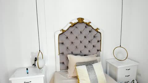 Snapshot of ambar_adamss chatting on 11, 1, 2025 Sara online show from 11, 1, 2025