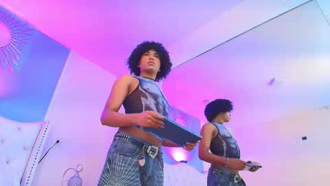 Snapshot of ambar_colling chatting on 3, 10, 2025 Ambar Colling online show from 3, 10, 2025
