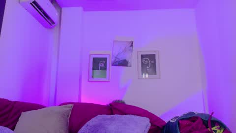 Snapshot of ambar_midnigth chatting on 7, 7, 2026 ambar_midnigth online show from 7, 7, 2026
