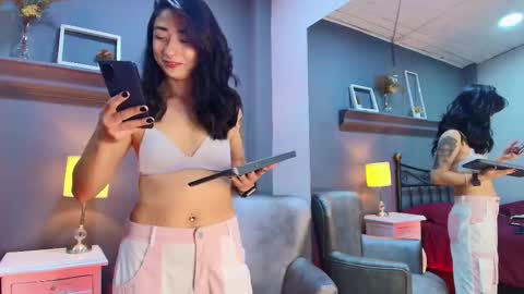 Snapshot of ambar_oishi_ chatting on 7, 3, 2026 CALL ME ABRIL online show from 7, 3, 2026