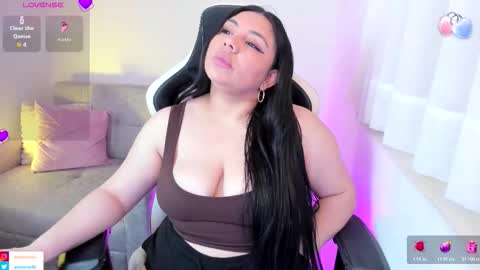 Snapshot of ambar_wells chatting on 21, 10, 2025 ana online show from 21, 10, 2025