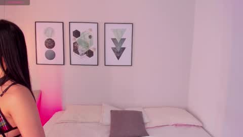 Snapshot of ambarevans_ chatting on 28, 10, 2025 ambarevans_ online show from 28, 10, 2025