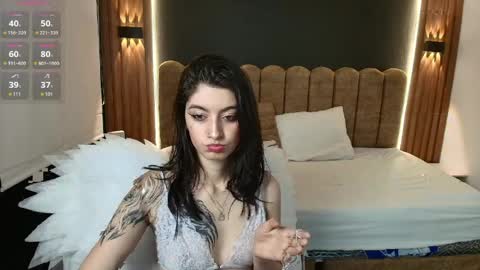 AMBAR LEE online show from 8, 4, 2026